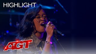 HER And Kodi Lee Perform quotHold Onquot  Americas Got Talent 2021 [upl. by Khalid806]